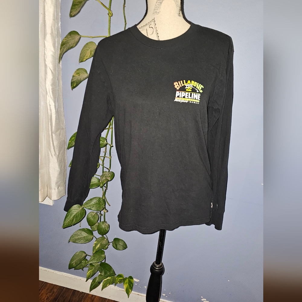 Billabong pipeline surfing shirt